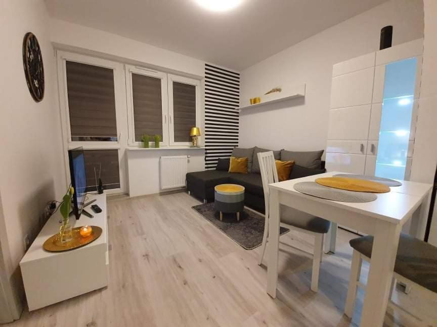 Apartament 60 ปวอตสก์ ภายนอก รูปภาพ